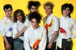 Роберт Смит (в центре) с группой The Cure, 1987 год