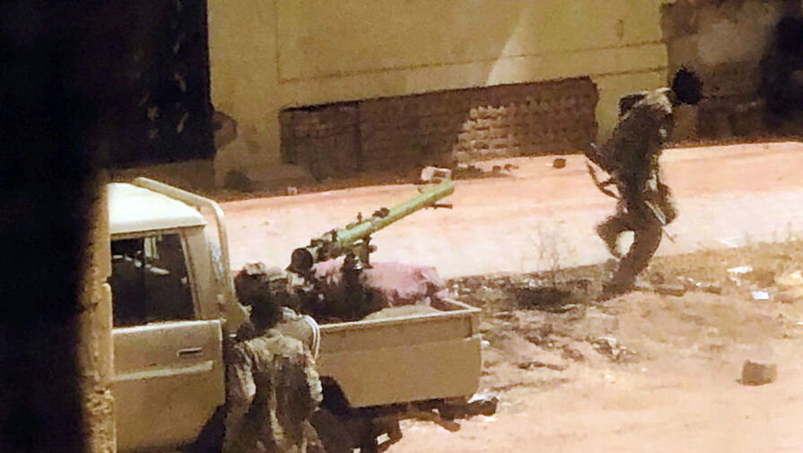 Машину посольства США в Судане обстреляли силы спецназа