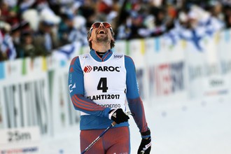 Сергей Устюгов выиграл мужской скиатлон на чемпионате мира по лыжным гонкам в Лахти