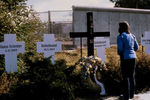 Мемориал, посвященный тем, кто был застрелен при попытке перебраться через стену в Западный Берлин, 1981 год