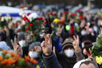 Во время церемонии прощания с погибшим в Минске Романом Бондаренко, 20 ноября 2020 года