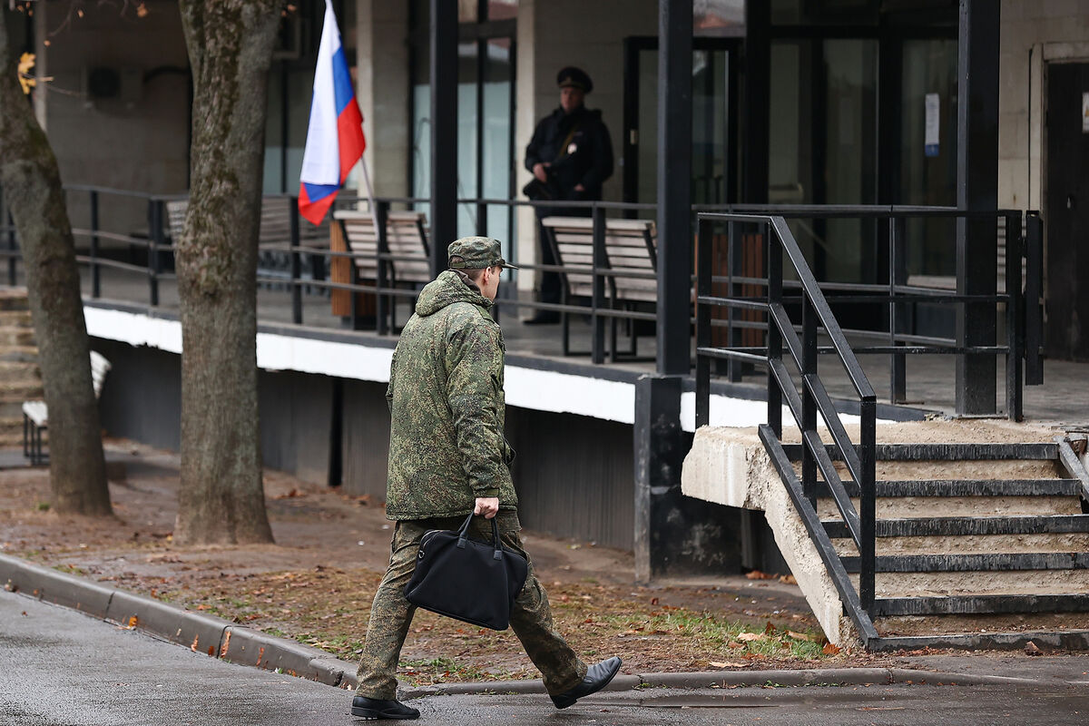 Москва завершает мобилизацию. Уклонистов обещают не искать, а повестки  аннулировать - Газета.Ru