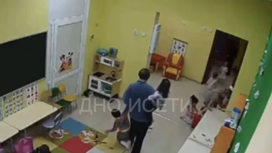 На Урале воспитатель частного детского сада вывихнула руку трехлетнему мальчику