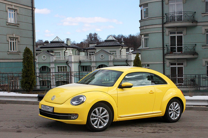 Volkswagen желтый. Фольксваген Битл новый. Volkswagen Жук. Volkswagen Жук желтый. Фольксваген Жук желтый новый.