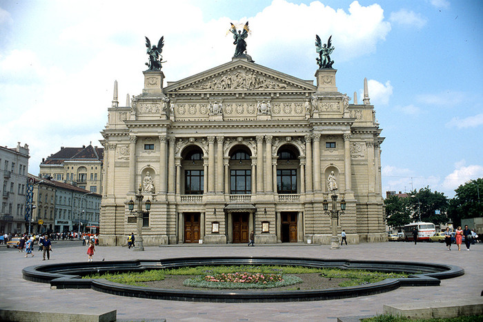 Львовский государственный академический оперный театр 