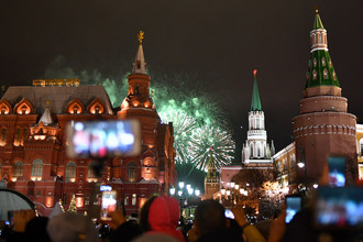Празднование Нового года в Москве