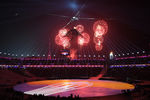 Салют над Олимпийским стадионом на церемонии закрытия XXIII зимних Олимпийских игр в Пхенчхане