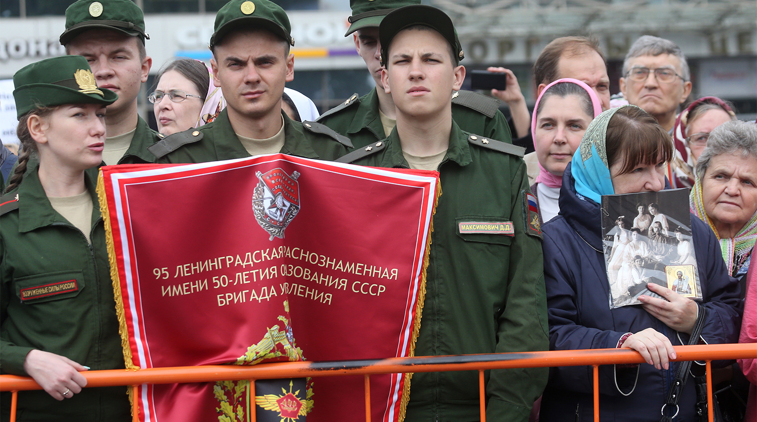 Крестный ход в честь дня перенесения мощей Александра Невского в Санкт-Петербурге, 12 сентября 2017 года
