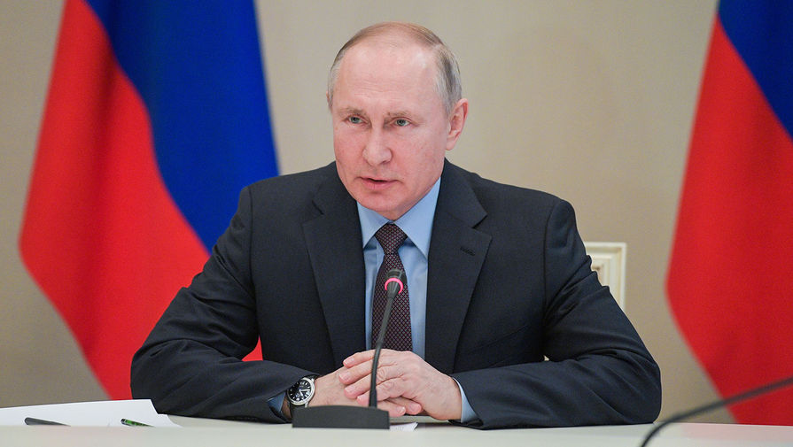 Владимир Путин во время совещания по наиболее актуальным международным проблемам, 1 марта 2020 года