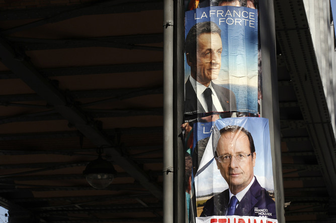 Никола Саркози медленно укрепляет свои позиции в противоборстве с социалистом Франсуа Олландом