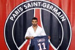 Эсекьель Лавесси официально представлен игроком «Пари-Сен-Жермен»