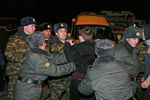 Оцепление на месте пожара в ночном клубе «Хромая лошадь» в Перми, 5 декабря 2009 года