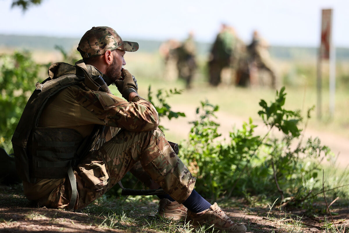 Участникам спецоперации компенсируют военные пенсии. Что это значит и кого  коснется? - Газета.Ru