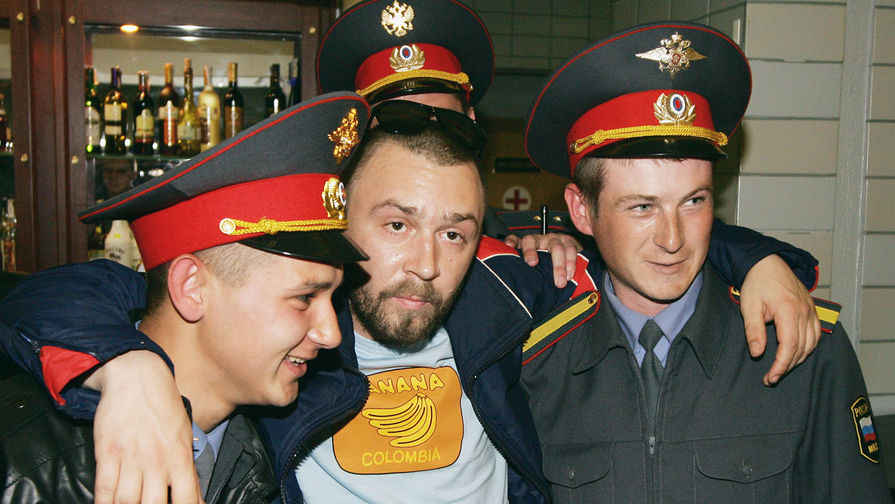 Сергей Шнуров перед&nbsp;началом церемонии вручения «Муз-ТВ 2004»
