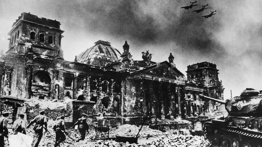 Здание Рейхстага, 1 мая 1945 года