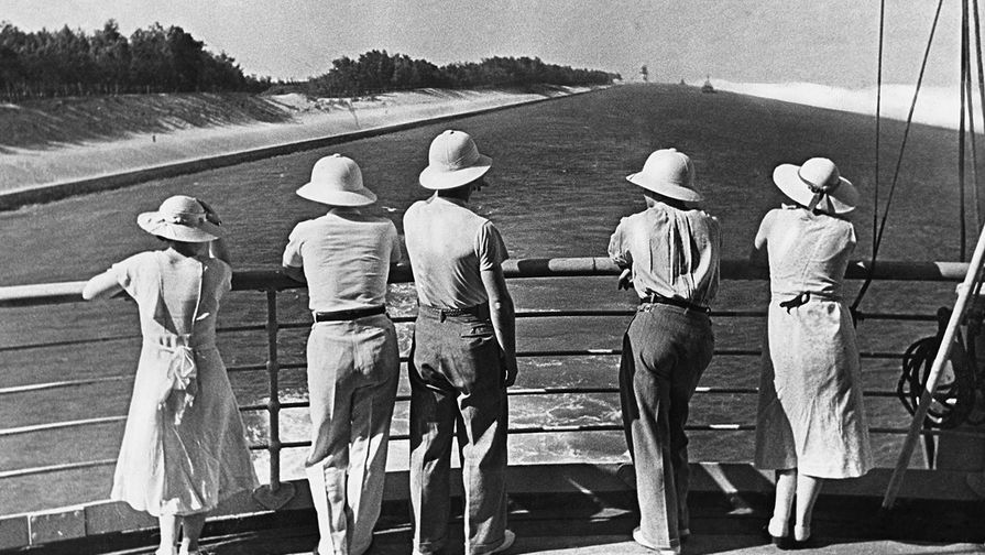 Переход через&nbsp;Суэцкий канал, 1935 год
