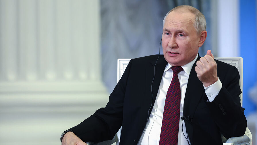 Путин указал на признаки вырождения международного спорта