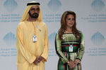 Премьер-министр ОАЭ, правитель Дубая шейх Мохаммед бен Рашид Аль Мактум и принцесса Хайя бинт аль-Хусейн, 2010 год 