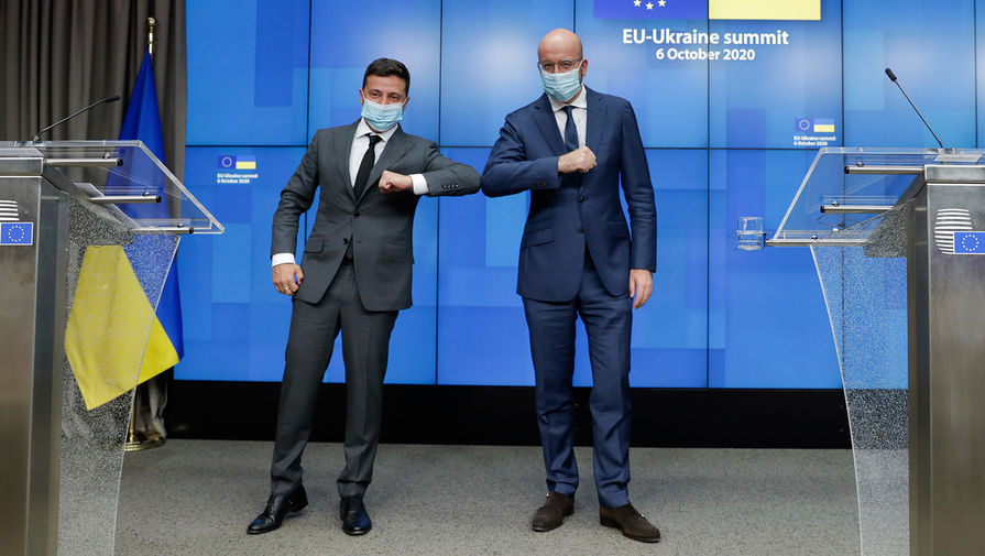 Президент Украины Владимир Зеленский и председатель Европейской комиссии Шарль Мишель во время саммита ЕС-Украина в Брюсселе, 6 октября 2020 года