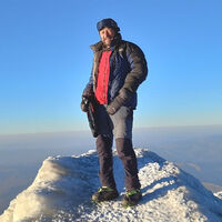 Ересек әйел қызды азғырған