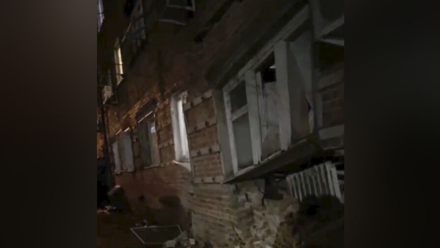 Мэр Ростова рассказал, что с жильцами частично обрушившегося дома