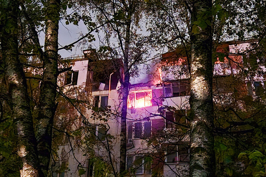 На&nbsp;месте взрыва в&nbsp;многоэтажном доме на&nbsp;улице Генерала Тюленева в&nbsp;Москве, 4&nbsp;мая 2025&nbsp;года