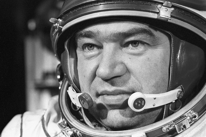 Бортинженер космического корабля «Союз-17» Георгий Михайлович Гречко, 1975 год