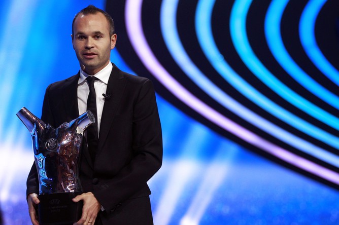 Иньеста признан лучшим футболистом Европы по версии УЕФА