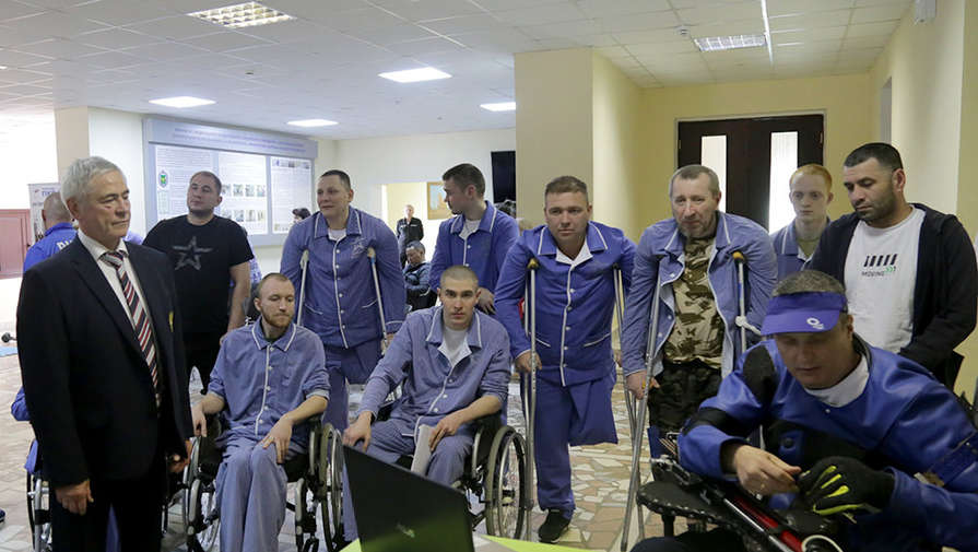 Паралимпийцы провели мастер-классы для участников спецоперации на Украине