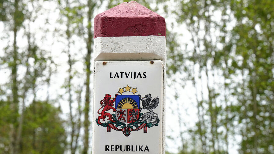 Латвия запретит въезд машин с белорусскими номерами из-за риска обхода санкций