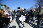 Во время задержания участника несанкционированной акции оппозиции против коррупции на Пушкинской площади, 26 марта 2017 года
