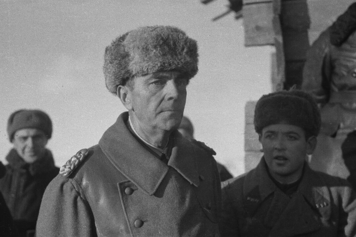 Командующий 6-й полевой армией Вермахта, генерал-фельдмаршал Фридрих Паулюс, взятый в плен Красной армией в ходе Сталинградской битвы, 1943 год