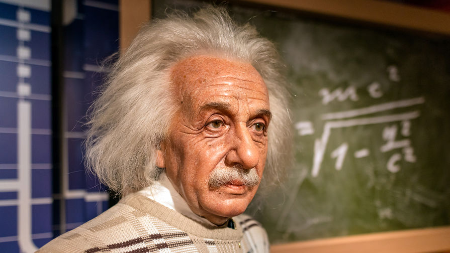 Восковая фигура Альберта Энштейна