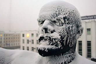 Памятник Ленину в Якутске, Россия, 2009 год