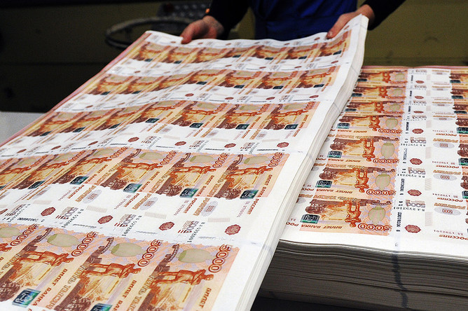 В 2014 году рубль продолжит свое падение