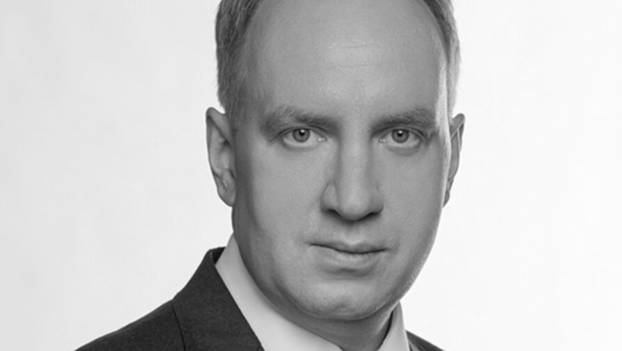 Замглавы Минобрнауки РФ Кучеренко скончался в самолете