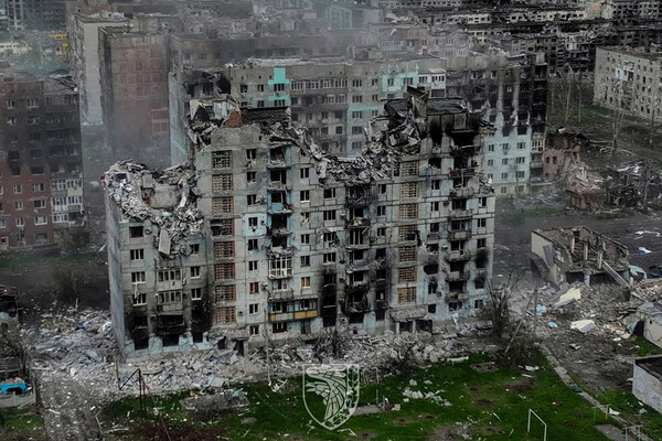 Разрушенные в&nbsp;результате военных действий жилые дома в&nbsp;Артемовске, 21&nbsp;мая 2023&nbsp;года