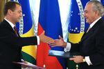Премьер-министр России Дмитрий Медведев и вице-президент Бразилии Мишел Темер (фотография 2015 года)