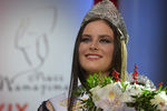 Победительница XIX Республиканского конкурса красоты «Мисс Татарстан – 2017» Зульфия Шарафеева на церемонии награждения