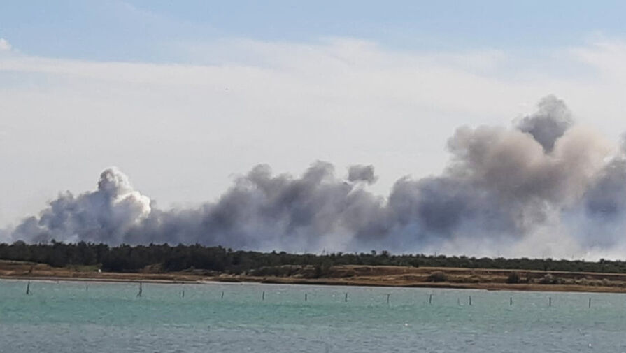 Аксенов сообщил о локализации пожара на аэродроме в Крыму, где произошли взрывы