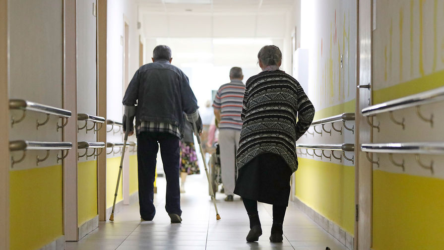 После жалоб постояльцев в Госдуме призвали ослабить ограничения в соцучреждениях