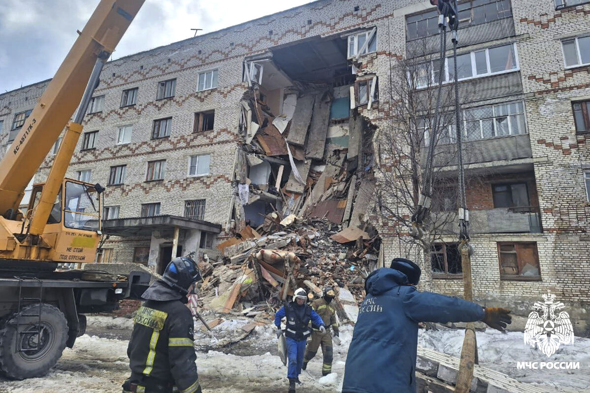 Жильцы дома в Печоре, где обрушился подъезд, получат компенсации -  Газета.Ru | Новости