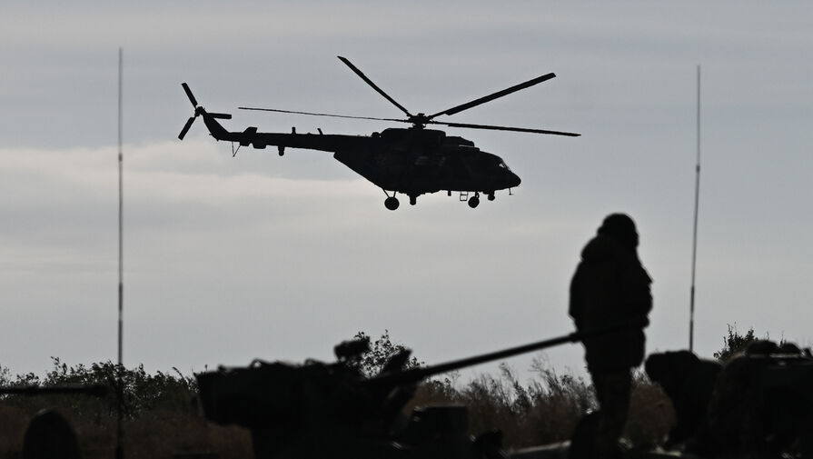 Вертолет Ми-8 совершил аварийное приземление в Хабаровском крае