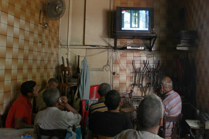 Первое заседание суда над&nbsp;экс-президентом Хосни Мубараком транслировалось египетским гостелевидением в&nbsp;прямом эфире.