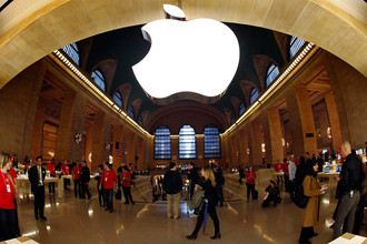 Apple получила самую высокую выручку за квартал