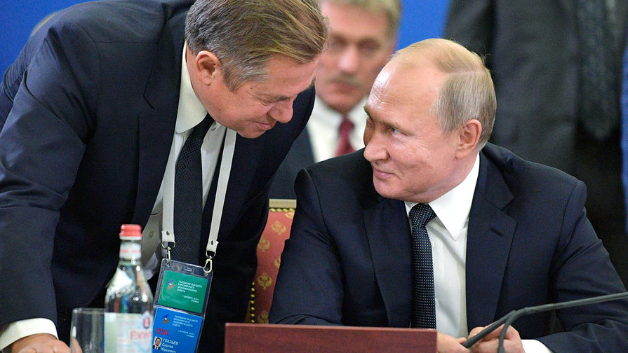 Президент России Владимир Путин и советник президента РФ Сергей Глазьев, 1 октября 2019 года