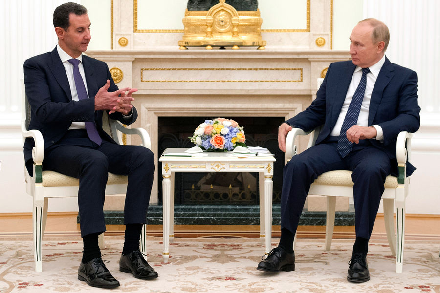 Президент РФ Владимир Путин и президент Сирии Башар Асад во время встречи, 13 сентября 2021 года