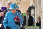 Королева покидает супермаркет