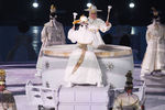 Выступление артистов на церемонии открытия XII зимних Паралимпийских игр в Пхенчхане