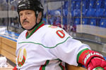 Президент Белоруссии Александр Лукашенко после тренировочной игры в хоккей в ледовом дворце «Шайба» в Сочи, 2019 год 
